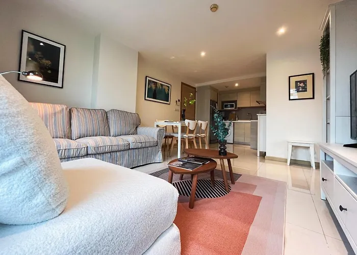 Vibe Sukhumvit 61 L Ultra Wifi L Walk To Bts Thonglor Or Ekkamai Bangkok