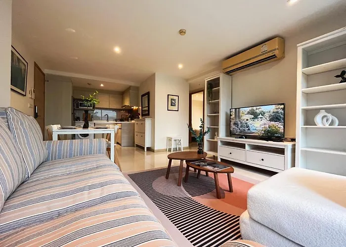 Apartamento Vibe Sukhumvit 61 L Ultra Wifi L Walk To Bts Thonglor Or Ekkamai *