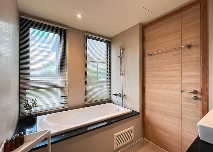 Апартаменты Vibe Sukhumvit 61 L Ultra Wifi L Walk To Bts Thonglor Or Ekkamai
