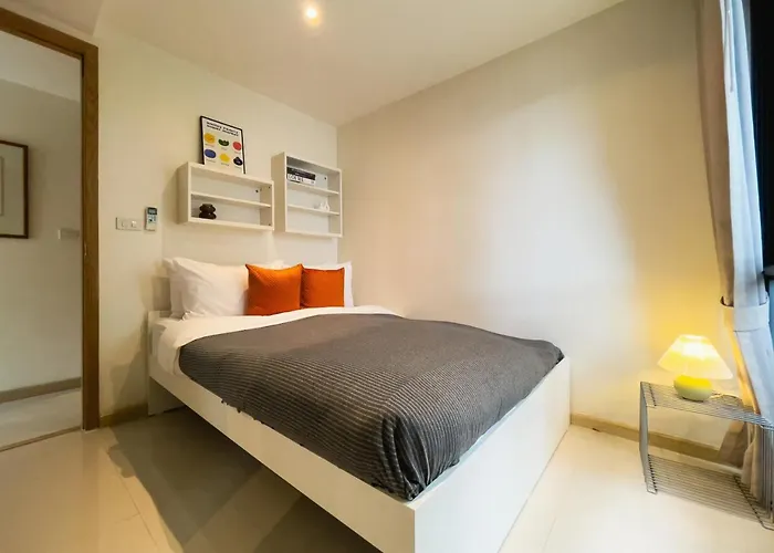 Апартаменты Vibe Sukhumvit 61 L Ultra Wifi L Walk To Bts Thonglor Or Ekkamai *