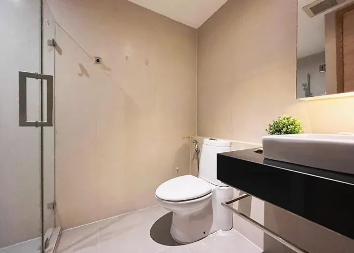 Vibe Sukhumvit 61 L Ultra Wifi L Walk To Bts Thonglor Or Ekkamai *